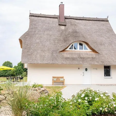 Seegras - Mit Kamin, Sauna Und Meerblick Pepelow